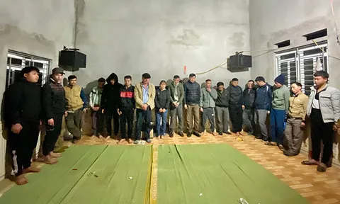 Hà Giang: Phá sới bạc trăm triệu đánh bằng quân bài thẻ tre