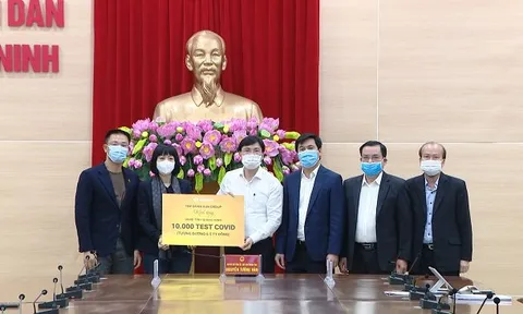 Quảng Ninh tiếp nhận 10.000 test xét nghiệm Covid-19 từ tập đoàn Sun Group