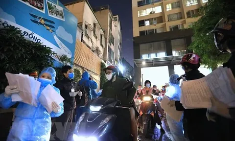 Lịch trình di chuyển của nữ giám đốc phòng giao dịch ngân hàng mắc COVID-19 ở Hà Nội