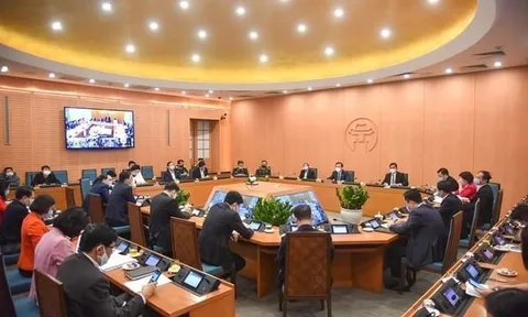 Dừng khai hội và đón khách tham quan lễ hội Chùa Hương