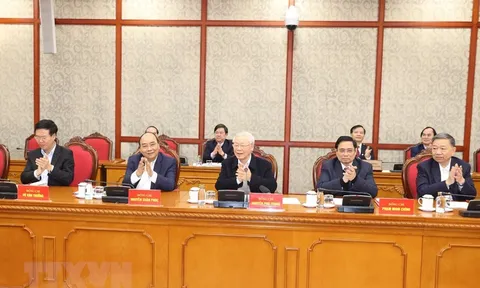 Tổng Bí thư, Chủ tịch nước Nguyễn Phú Trọng chủ trì phiên họp đầu tiên của Bộ Chính trị, Ban Bí thư