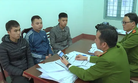 Bắt nhóm 'tín dụng đen' cho vay nặng lãi gần 1.000%/năm