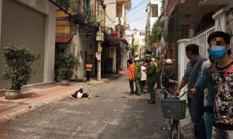 Hé lộ nguyên nhân gã trai dùng dao sát hại bác gái tử vong giữa đường