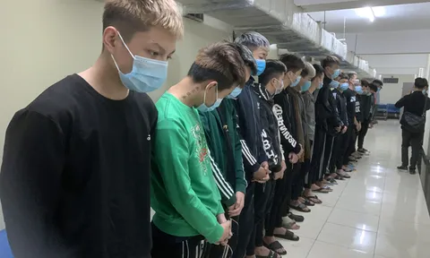 Khởi tố 17 đối tượng chém nhầm người đi đường tử vong