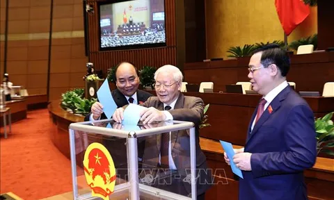 Quốc hội miễn nhiệm Thủ tướng Chính phủ