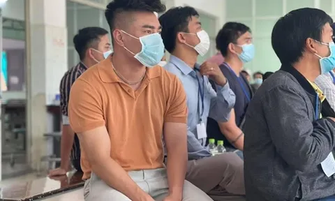 Lê Dương Bảo Lâm tiếp tục thi trượt bằng lái xe ô tô lần thứ 14