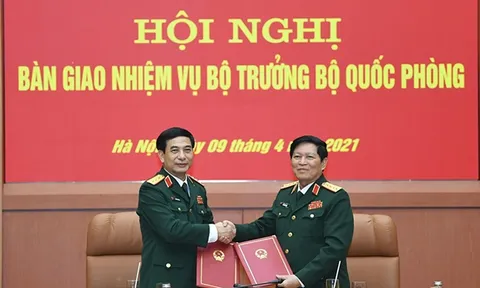 Tổ chức Hội nghị bàn giao nhiệm vụ Bộ trưởng Bộ Quốc phòng