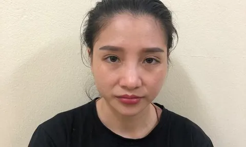 Khởi tố nữ giáo viên liên quan đến đường dây buôn bán hơn 10.000 bao thuốc lá ngoại nhập lậu