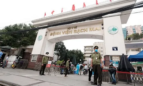 Giám đốc bệnh viên Bạch Mai: Gần 200 cán bộ, nhân viên y tế nghỉ việc