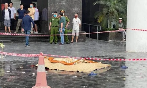 Hà Nội: Người đàn ông rơi từ tầng cao chung cư xuống đất, tử vong