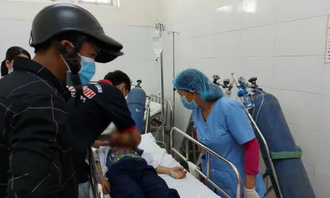 Mua đồ chơi 'lạ', hơn 30 học sinh tiểu học phải nhập viện: Sở GD&ĐT TP.Đà Nẵng nói gì?