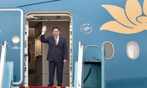 Thủ tướng Phạm Minh Chính lên đường tham dự Hội nghị các Nhà Lãnh đạo ASEAN
