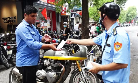 TP.HCM: Nhiều người dân bị xử phạt do không đeo khẩu trang nơi công cộng