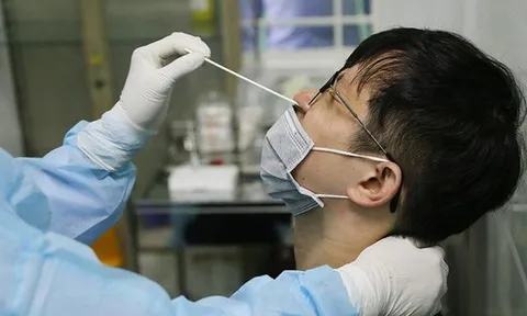 Thêm 1 ca dương tính với SARS-CoV-2 là nam bác sĩ tại Hà Nội, di chuyển nhiều nơi