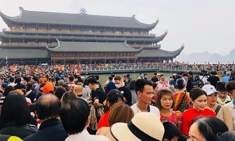 Hà Nam: Nữ nhân viên chùa Tam Chúc dương tính với SARS-CoV-2