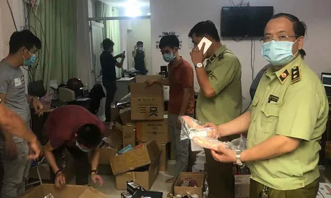 Phát hiện kho đồ chơi tình dục số lượng lớn không rõ nguồn gốc ở TP.HCM
