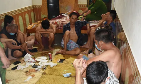 Bắt quả tang 12 đối tượng sử dụng ma túy, bay lắc trong nhà nghỉ giữa mùa dịch