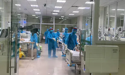 Tạm đình chỉ Bí thư, Chủ tịch xã ở Bắc Ninh vì để phát sinh 17 ca mắc COVID-19