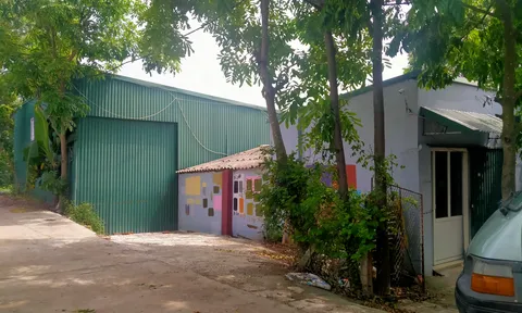 Viên Nội (Ứng Hòa): Xưởng sơn ngang nhiên xây dựng trên đất nông nghiệp