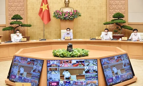 Thủ tướng Phạm Minh Chính triệu tập hội nghị trực tuyến toàn quốc ‘chống dịch như chống giặc’