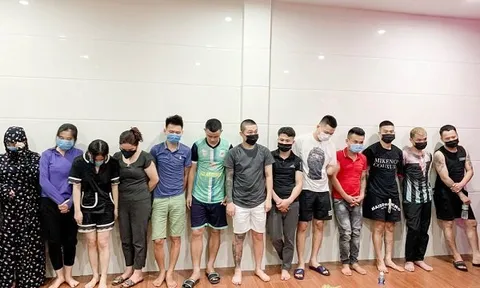 Khởi tố 15 đối tượng đánh bạc và tổ chức đánh bạc tại Hà Tĩnh