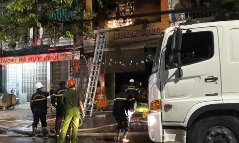 Quảng Ngãi: Cháy cửa hàng bán đồ điện, 4 người trong một gia đình tử vong