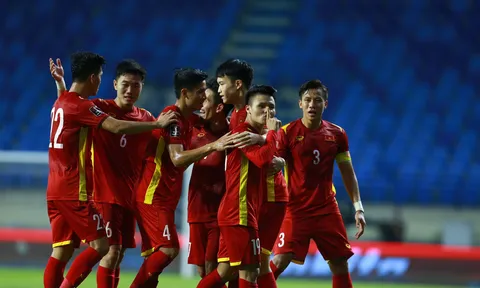 Thắng đậm 4-0 trước Indonesia, đội tuyển Việt Nam vững ngôi đầu bảng G