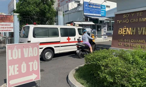 TP.HCM: Bệnh nhân mắc Covid-19 ở quận Gò Vấp tử vong trên đường chuyển viện