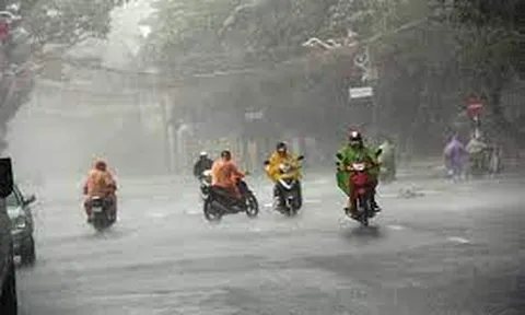 Áp thấp nhiệt đới có khả năng mạnh lên thành bão, gây mưa lớn