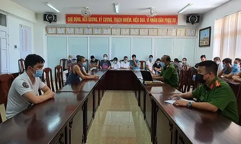 Triệt phá đường dây cá độ bóng đá 20 tỷ, bắt giữ 18 đối tượng
