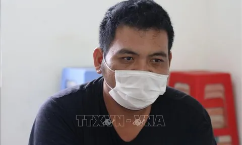 Bắt quả tang 2 đối tượng mua bán, vận chuyển gần 3.000 bao thuốc lá lậu