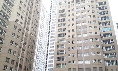 Hà Nội: Cháu bé 5 tuổi rơi từ tầng 11 chung cư xuống tử vong