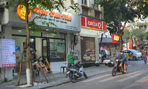Hà Nội yêu cầu dừng dịch vụ ăn, uống tại chỗ, cửa hàng cắt tóc, gội đầu từ 0h ngày 13/7
