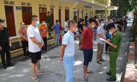 Triệt phá đường dây cho vay nặng lãi hơn 500 tỷ đồng