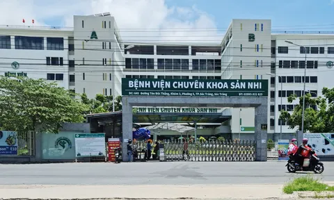 Một bác sĩ dương tính với SARS-CoV-2 sau khi trốn về quê
