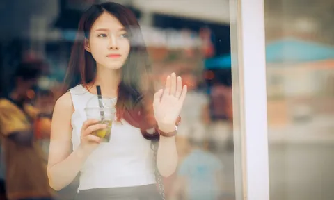 4 sai lầm của phụ nữ sau khi chia tay càng khiến bản thân thêm đau khổ, không thoát ra được quá khứ