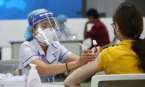 TP.HCM đề nghị được san sẻ 5 triệu liều vắc xin Sinopharm cho các địa phương