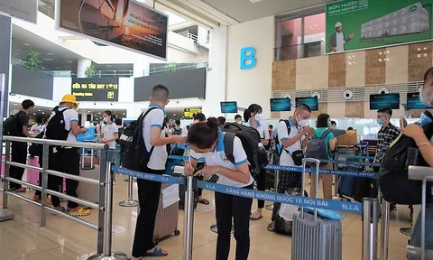Gần 1.000 y bác sĩ, sinh viên tại 4 tỉnh thành vào chi viện chống dịch tại TP.HCM