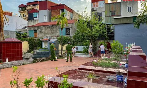 Hà Nội: Bắt quả tang nhóm người tập thể dục ngay tại nghĩa trang