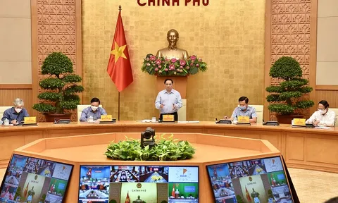 Thủ tướng chủ trì họp trực tuyến về phòng chống dịch với 1.060 xã, phường tại 20 tỉnh, thành phố