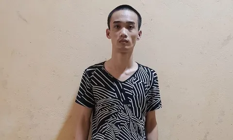 Tạm giữ nam thanh niên đấm cảnh sát vì không được qua chốt kiểm dịch