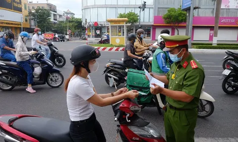 Hà Nội: 6 nhóm đối tượng dự kiến được cấp giấy đi đường sau ngày 6/9
