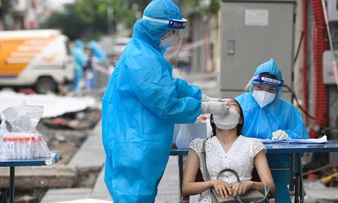 Sáng 3/9, Hà Nội thêm 13 ca mắc COVID-19, có 1 ca cộng đồng