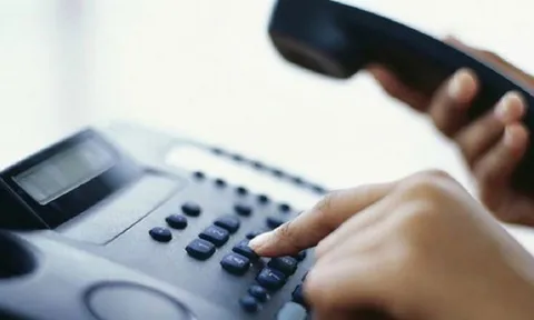Sau khi nghe điện thoại của kẻ mạo danh cảnh sát, người đàn ông mất 1,6 tỷ đồng