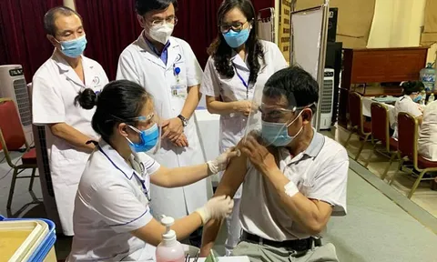 Hà Nội đạt kỷ lục về số mũi tiêm vaccine COVID-19 trong một ngày