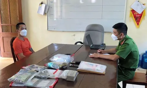 Bắt Giám đốc công ty vận tải tàng trữ trái phép chất ma tuý