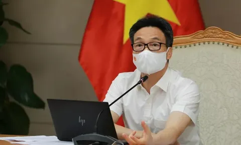 Phó Thủ tướng Vũ Đức Đam: Chủ động chuẩn bị để tiến tới chung sống an toàn với SASR-CoV-2
