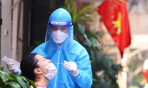 Hà Nội ghi nhận 12 ca mắc COVID-19, có 4 ca liên quan đến ổ dịch Long Biên
