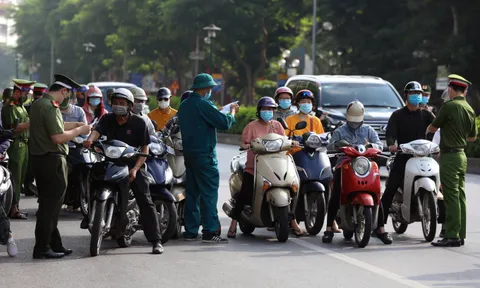Từ 6h ngày 21/9, Hà Nội dừng kiểm soát giấy đi đường