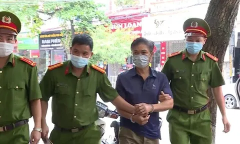Khởi tố đối tượng chém người phụ nữ tử vong ngay trước cửa nhà ở Hưng Yên